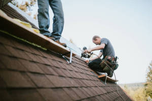 Local Roofers in Bayberry Point, NY